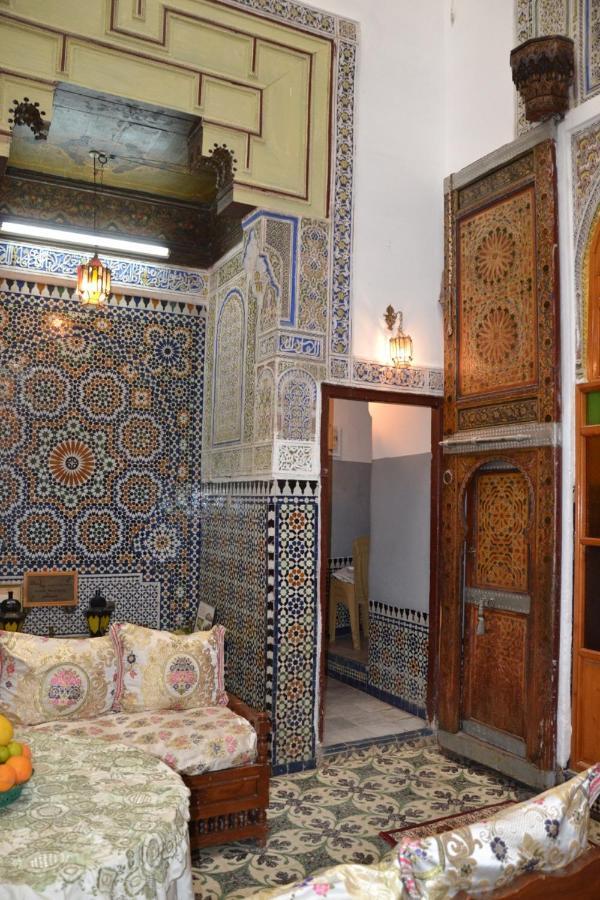 Riad Asmae Moustakim Fez Bagian luar foto